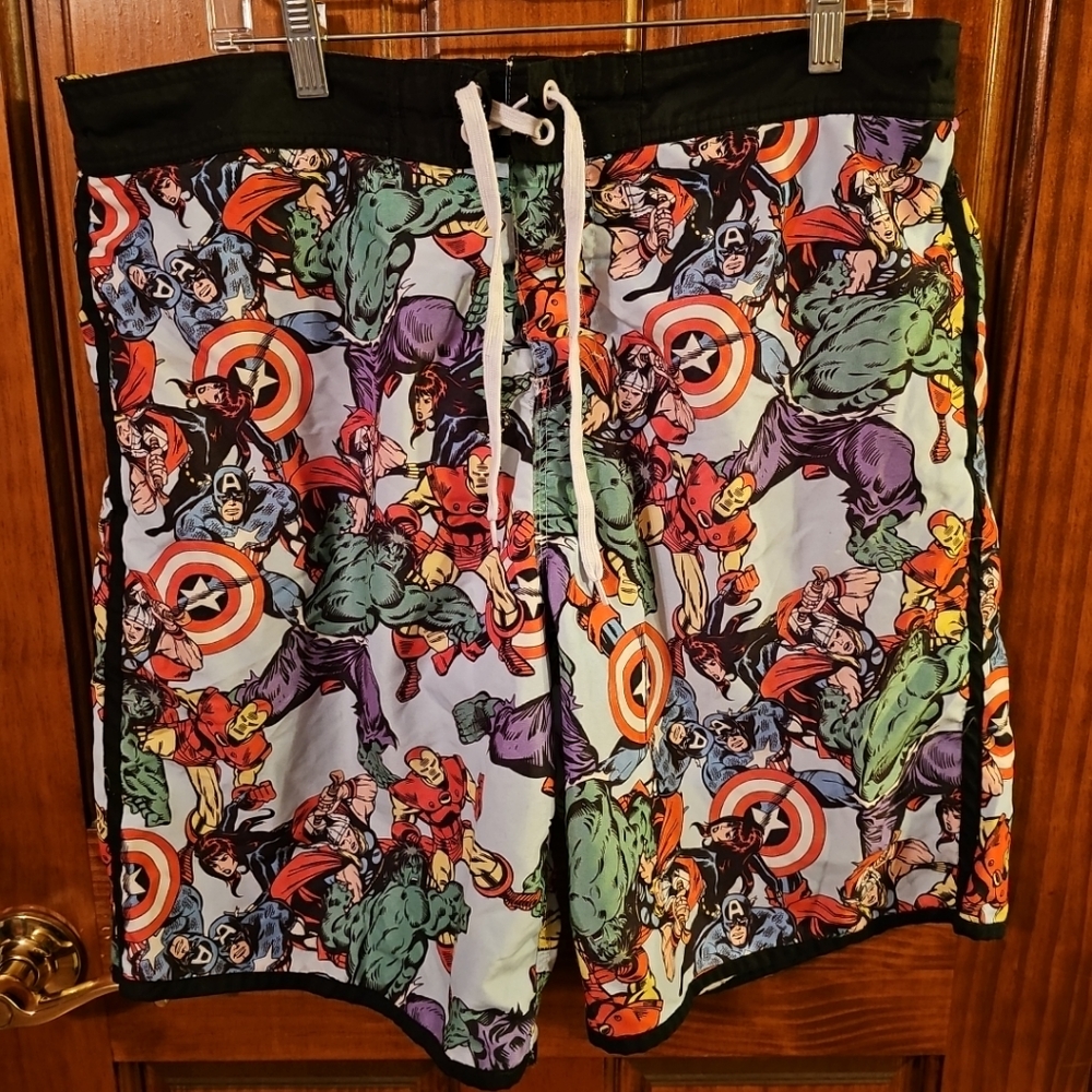 Marvel Superheros Swim Trunks Mens Size XL Board Shorts Lined 32" Pockets!